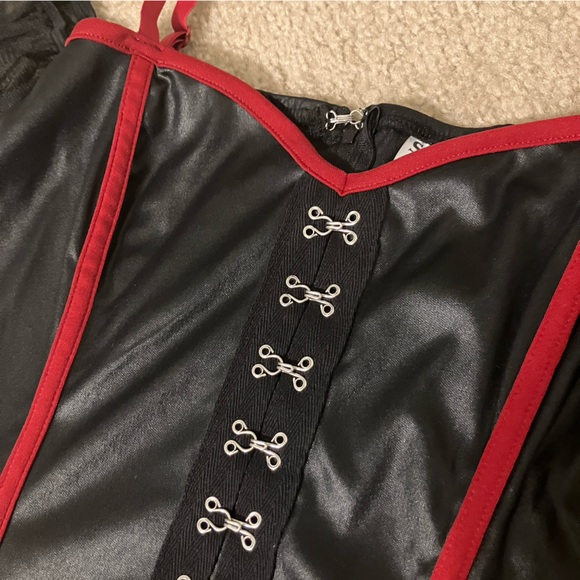 Spirit Halloween Dangerous Red Costume - Red Riding Hood - Picture 3 of 14